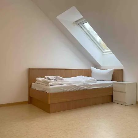 Sta1079 Moderne Monteurwohnung Mit Balkon Apartment