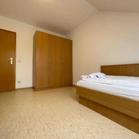 아파트 Sta1079 Moderne Monteurwohnung Mit Balkon