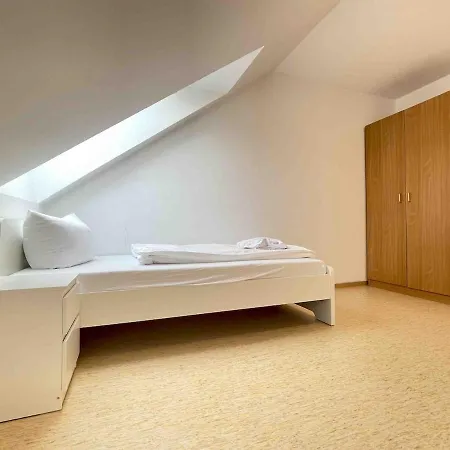 Apartment Sta1079 Moderne Monteurwohnung Mit Balkon