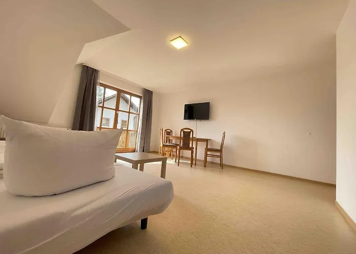 Sta1079 Moderne Monteurwohnung Mit Balkon Апартаменты *