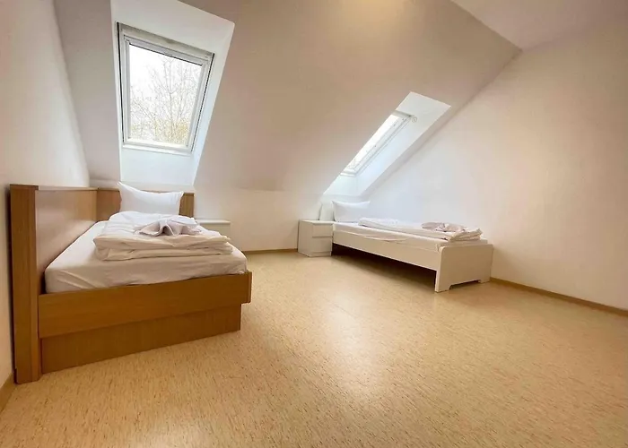 Апартаменты Sta1079 Moderne Monteurwohnung Mit Balkon *